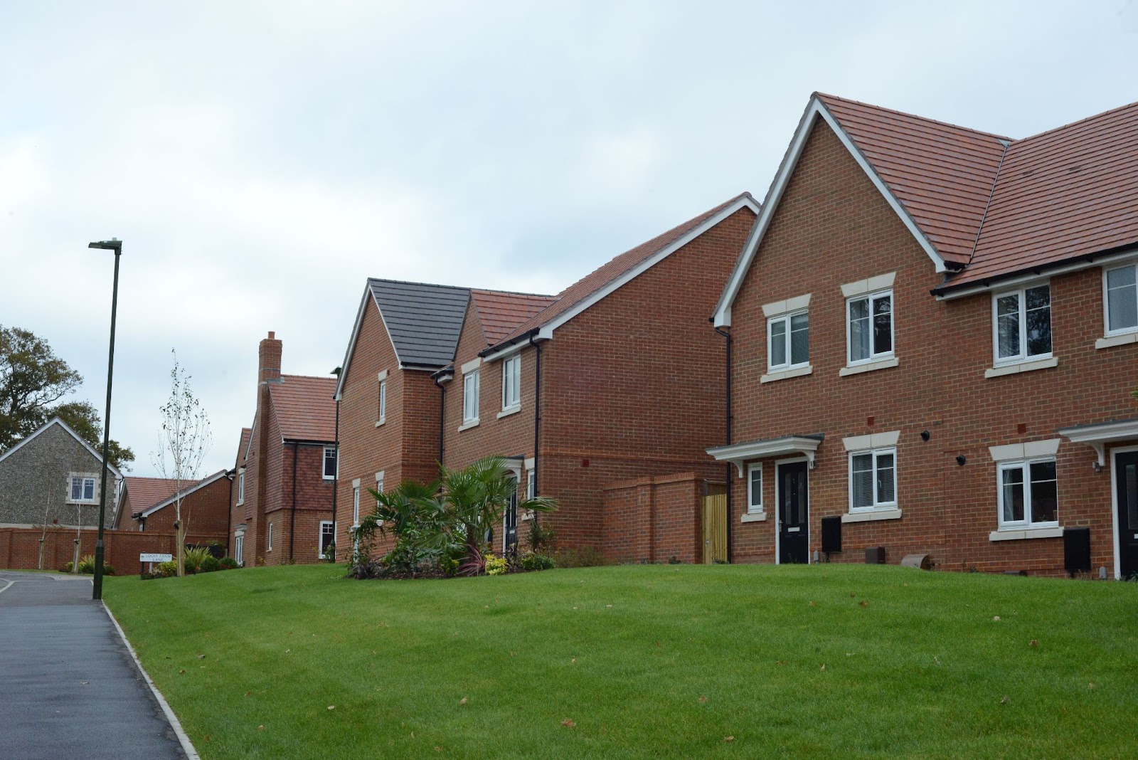 Devine Group works alongside Linden Homes and Bovis Homes at Minerva Heights, Chichester