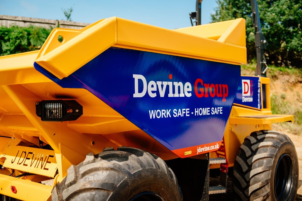 The Thwaites 9 tonne, Stage V dumpers are manufactured with contractors and hirers in mind.
